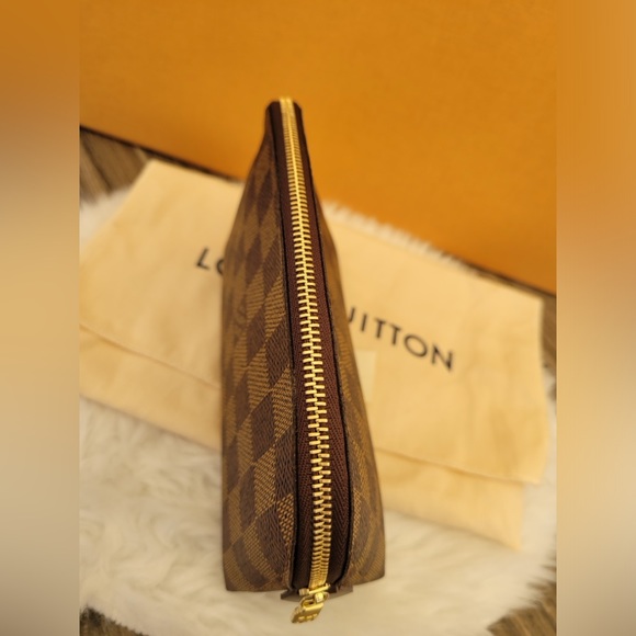 Cosmetic Pouch PM in DE - Picture 4 of 16